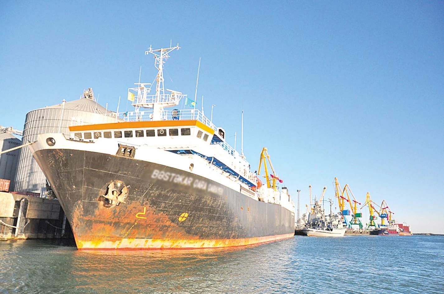 Ақтау порты көршілер сенімін ақтай ма?