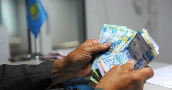 Халықтың қарыздануын азайту керек