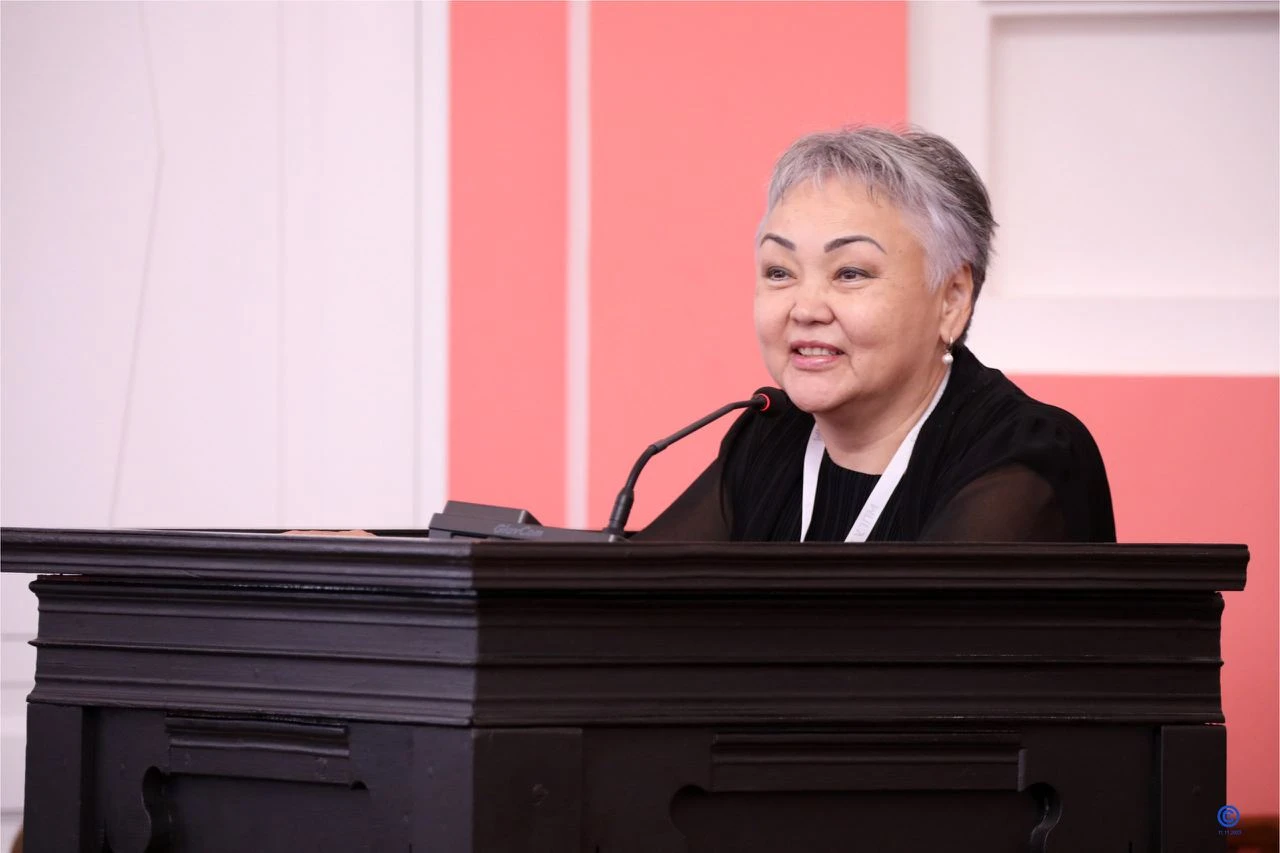 Тіл парасатының профессоры