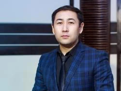 "Қалтамда 30 теңге ғана бар еді": Әнші басынан өткен қиындықтарды баяндады