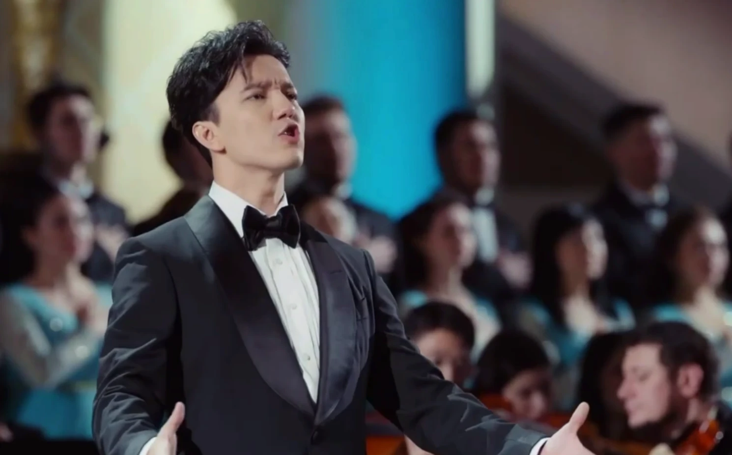 Димаш Құдайберген Қазақстанның Әнұранын орындады