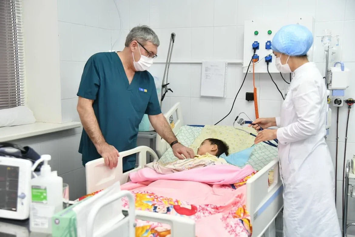 Балаларға шипа – күрделі операциялар