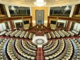 Парламент палаталарының бірлескен отырысы өтіп жатыр