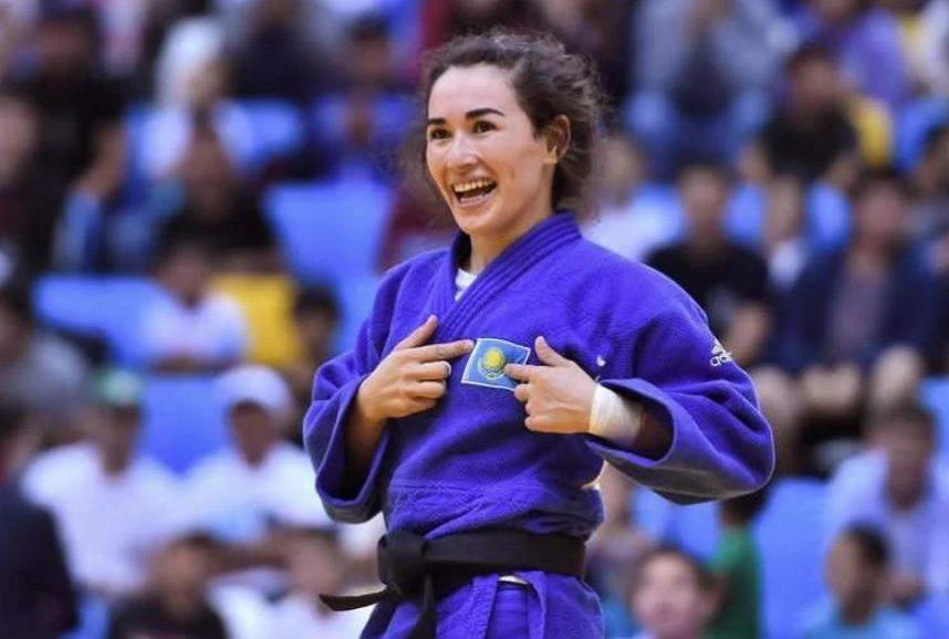 Жүлде алған Әбиба ғана