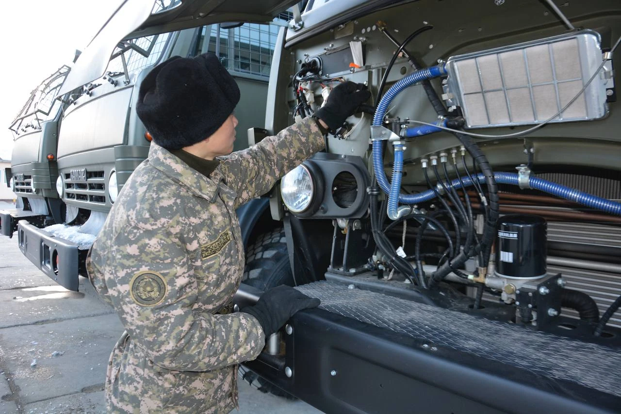 Ақтауда теңіз жаяу әскері бригадасы жаңа техникамен толықты