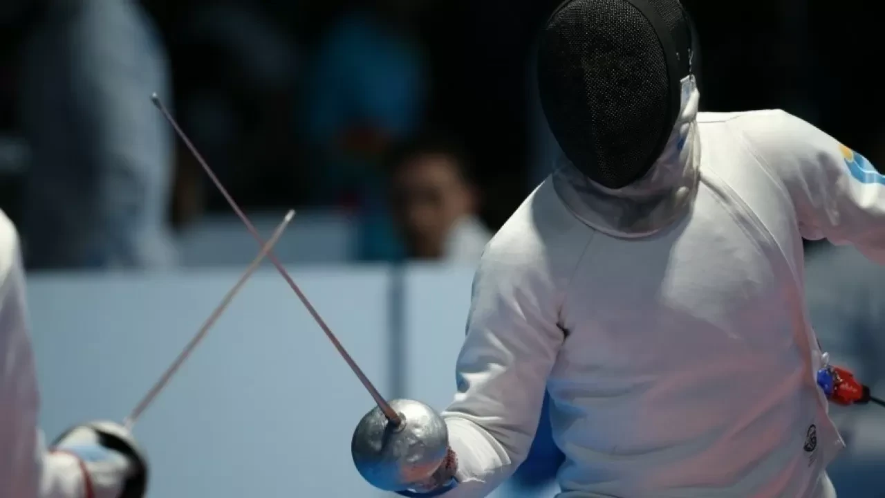 Базельде күміспен күптелді