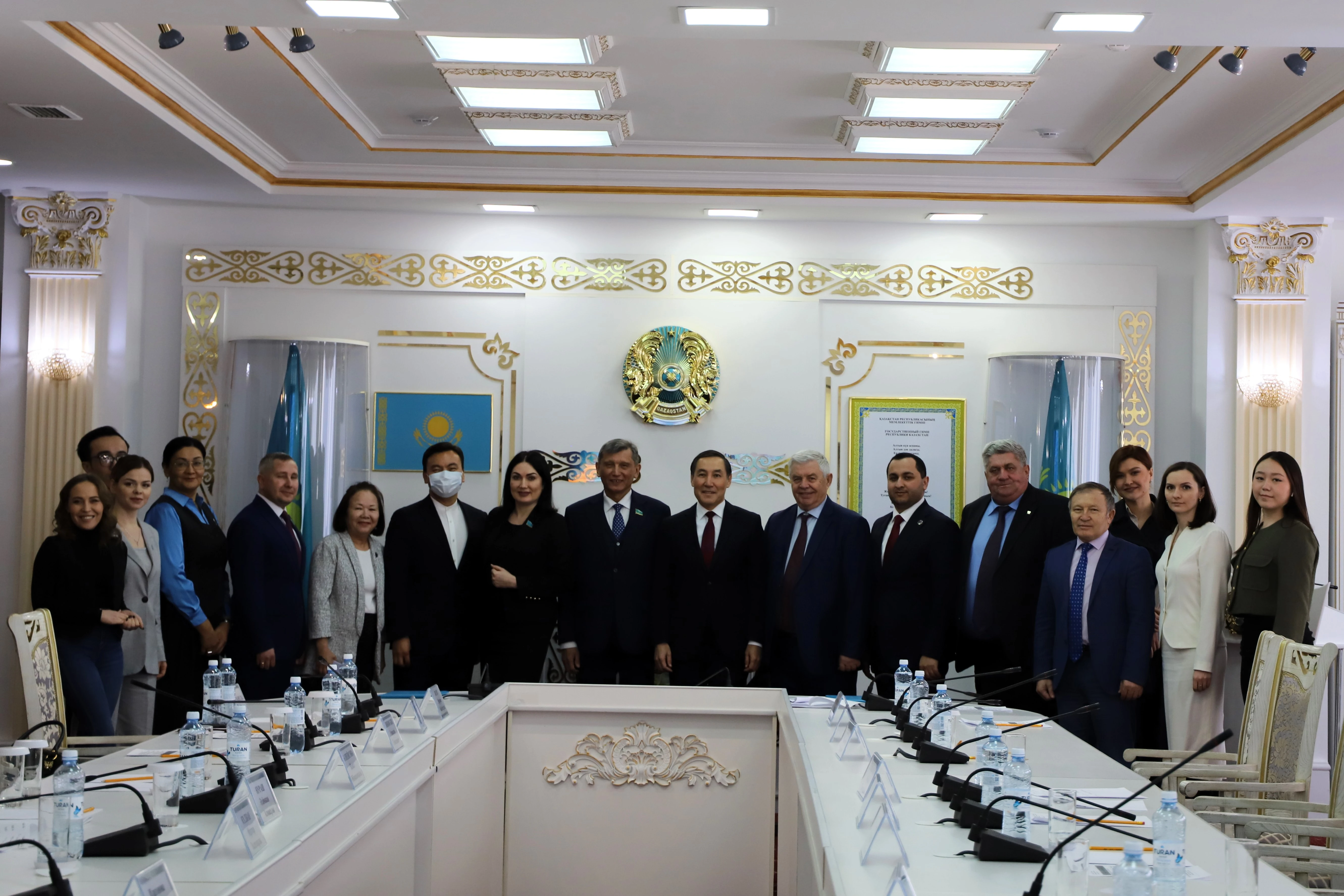 Сенатор қазақ тілінің мәртебесін арттырудың маңызы туралы айтты