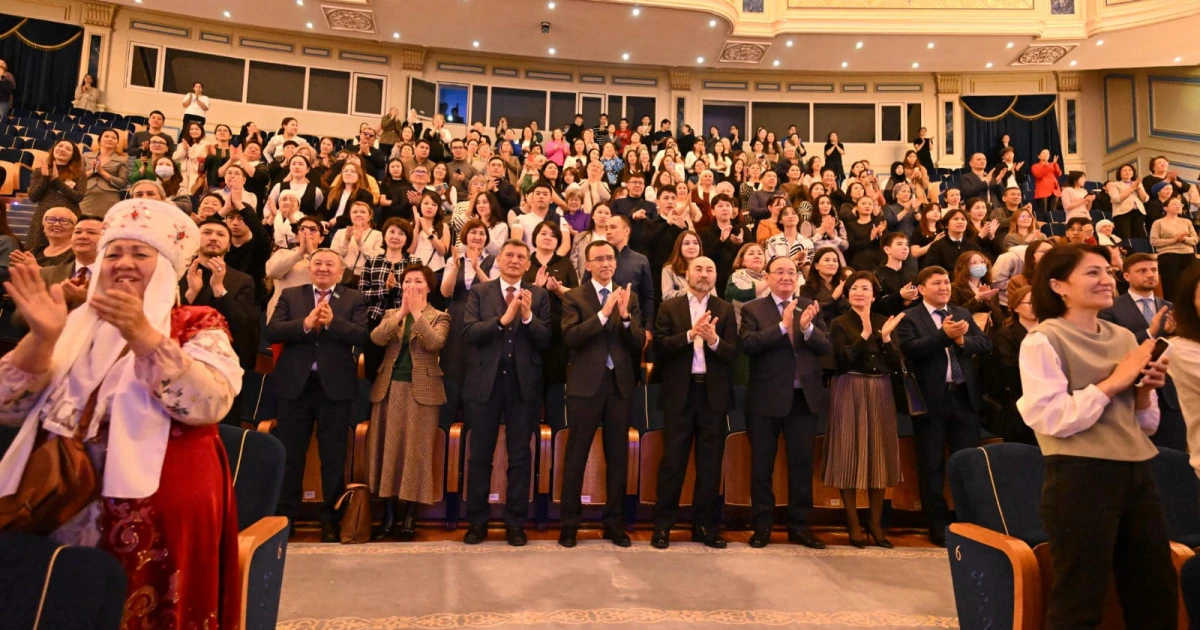 «Шәмші» қойылымын тамашалады