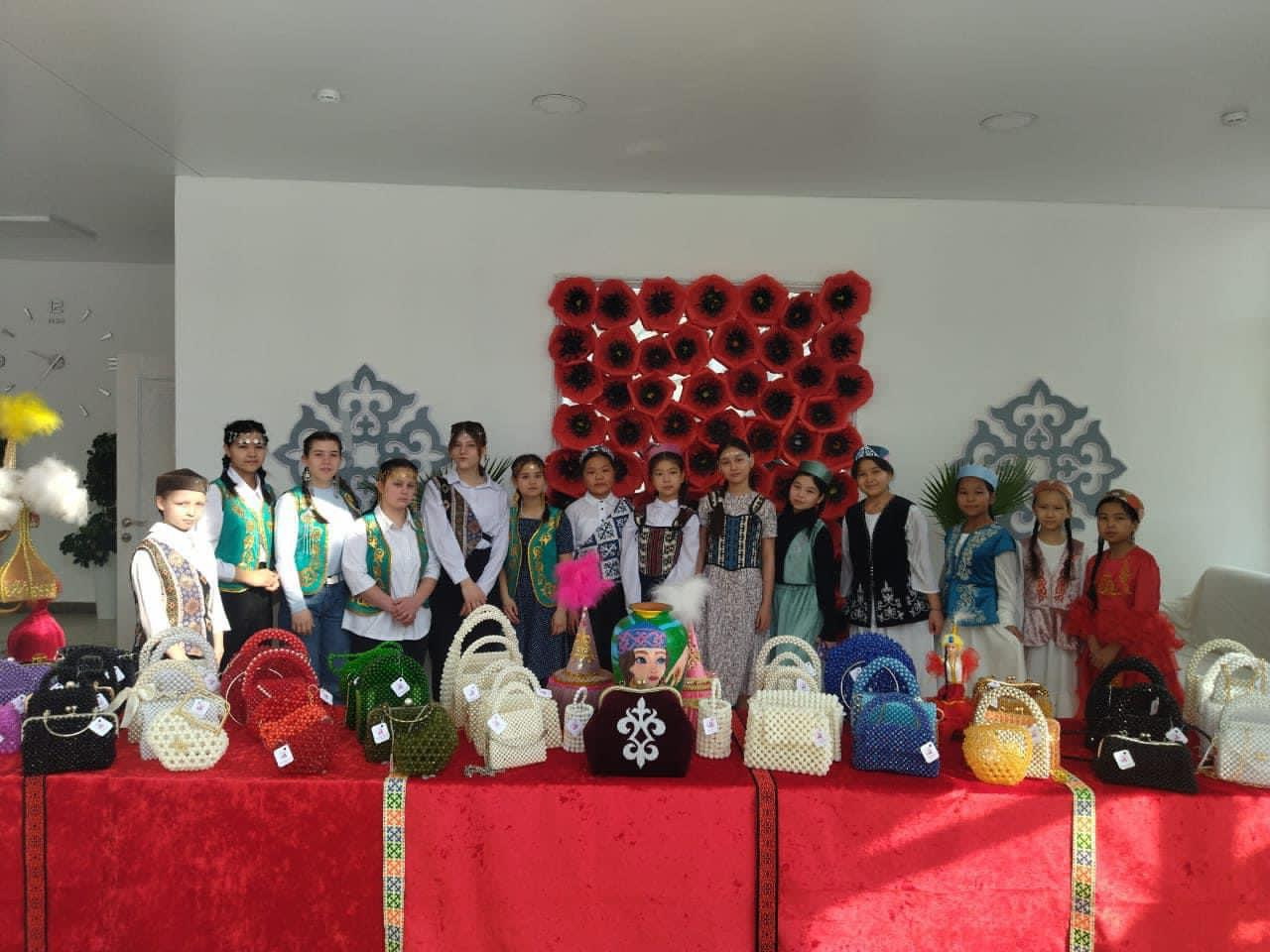 «Анаға сый»