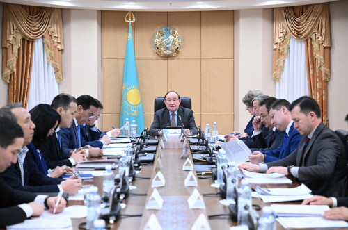 Сенаторлар ауыл шаруашылығы өнімін қайта өңдеу мәселесін талқылады