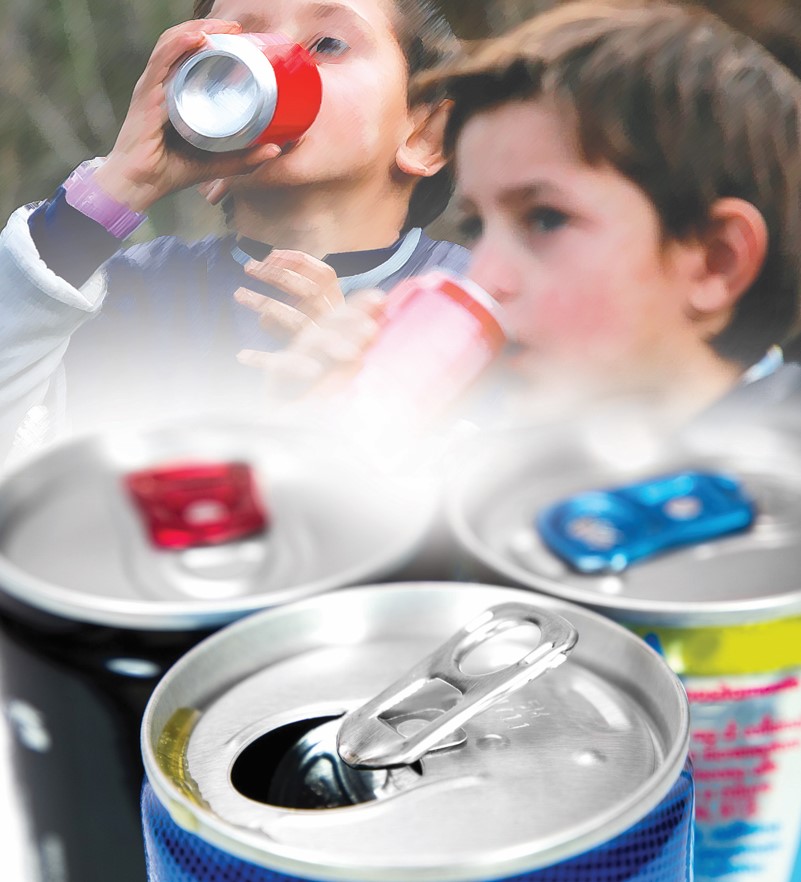 Бұдан былай энергетикалық сусындар 21 жасқа толмағандарға сатылмайды