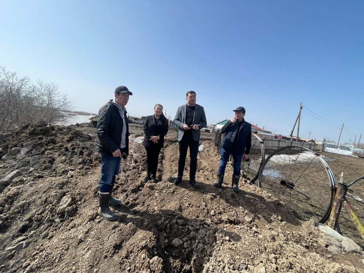 Қиын кезде халықпен бірге