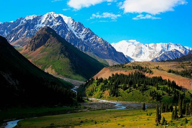 Алматы облысында жоғалып кеткен екі бала таудан табылды