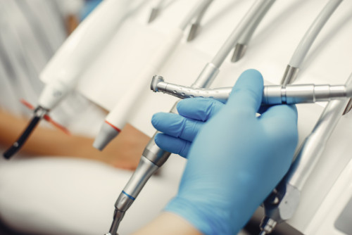 Қазақстанда кімдер тісін тегін емдете алады?