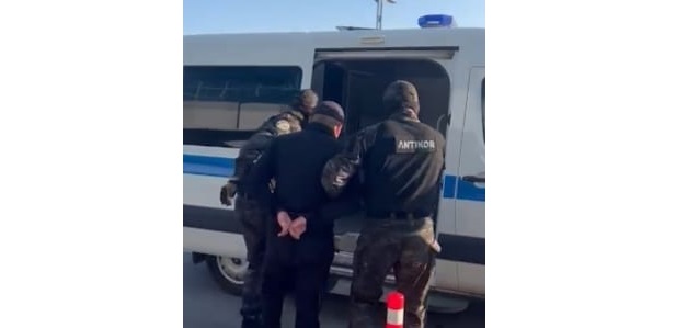 Автокөліктерді заңсыз тіркеген қылмыстық топ сотталды