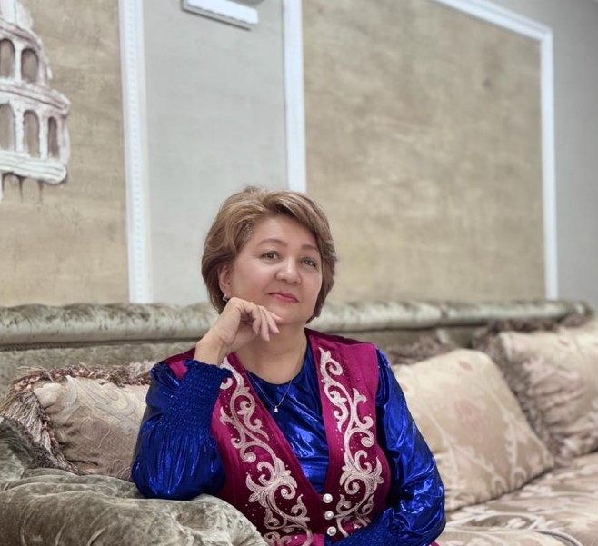 Көзінде мұңы жоқ әйел бақытты