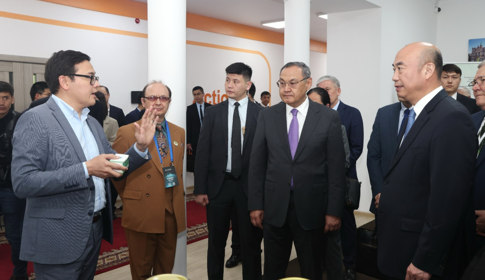 Э.Серікқызы.