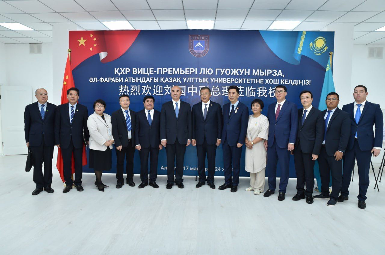 Э.Серікқызы.