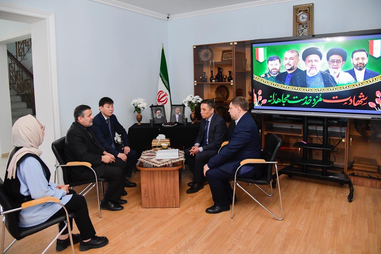 Иран басшысының қазасына орай көңіл айтты