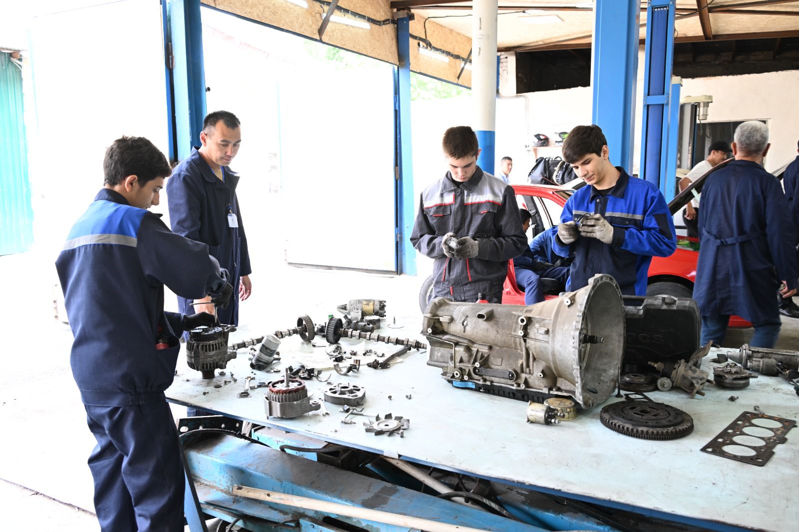 Ерекше қажеттілігі бар студенттер оқиды