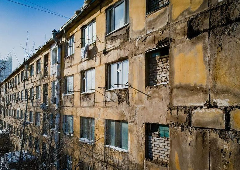 Астанадағы апатты үйдің тұрғындары жаңа баспанаға көшіріледі