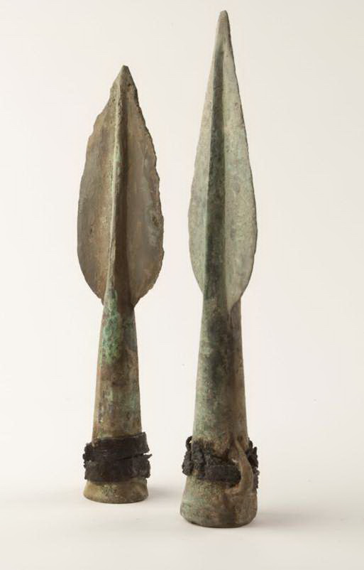 Шашақты найза