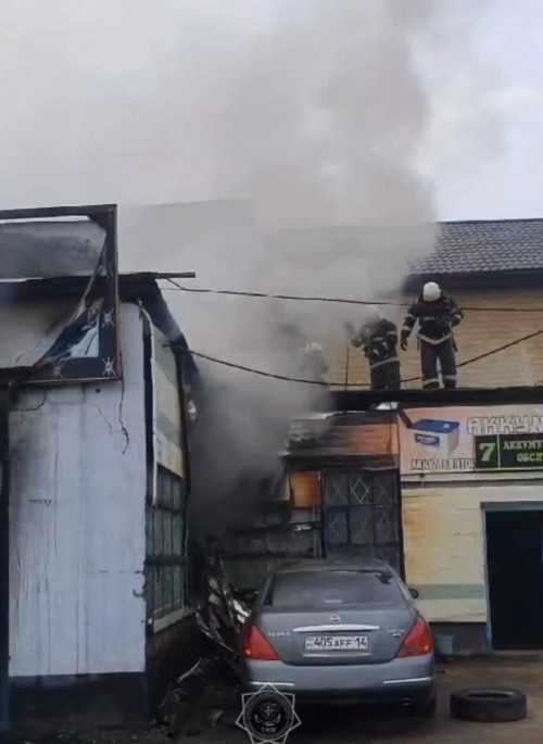 Павлодарда үш көлік өртеніп кетті