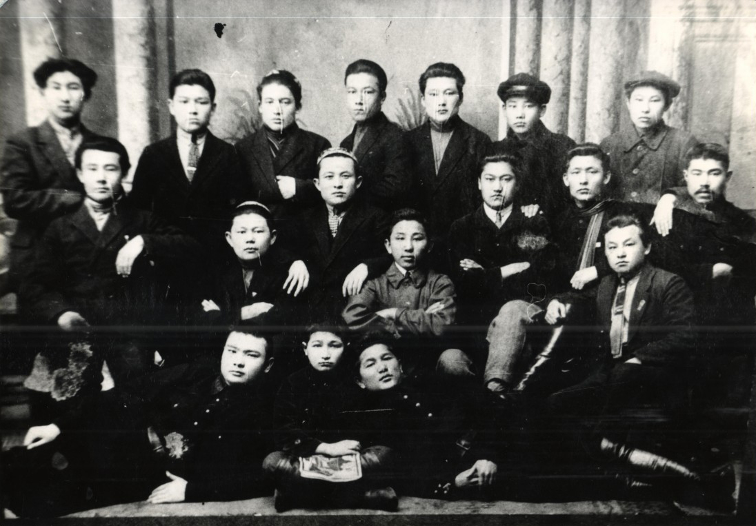 Орынбор рабфагінде...