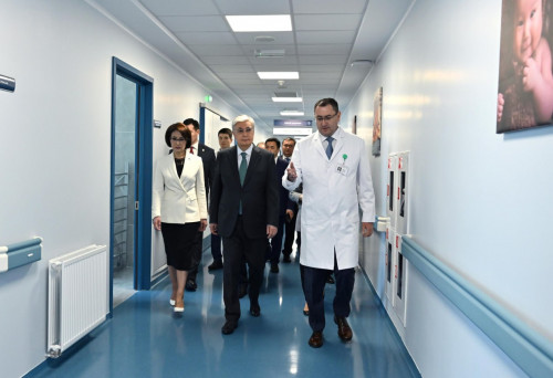 Президент Ұлттық шұғыл медицинаны үйлестіру орталығына барды