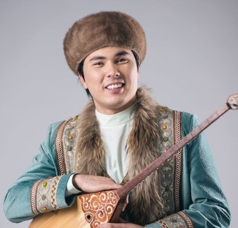 Дәстүрлі әннің дәулескері