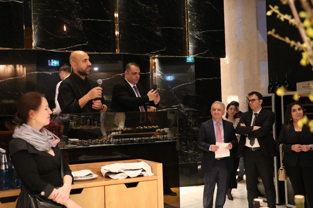 Ас мәзіріне арналған апталық