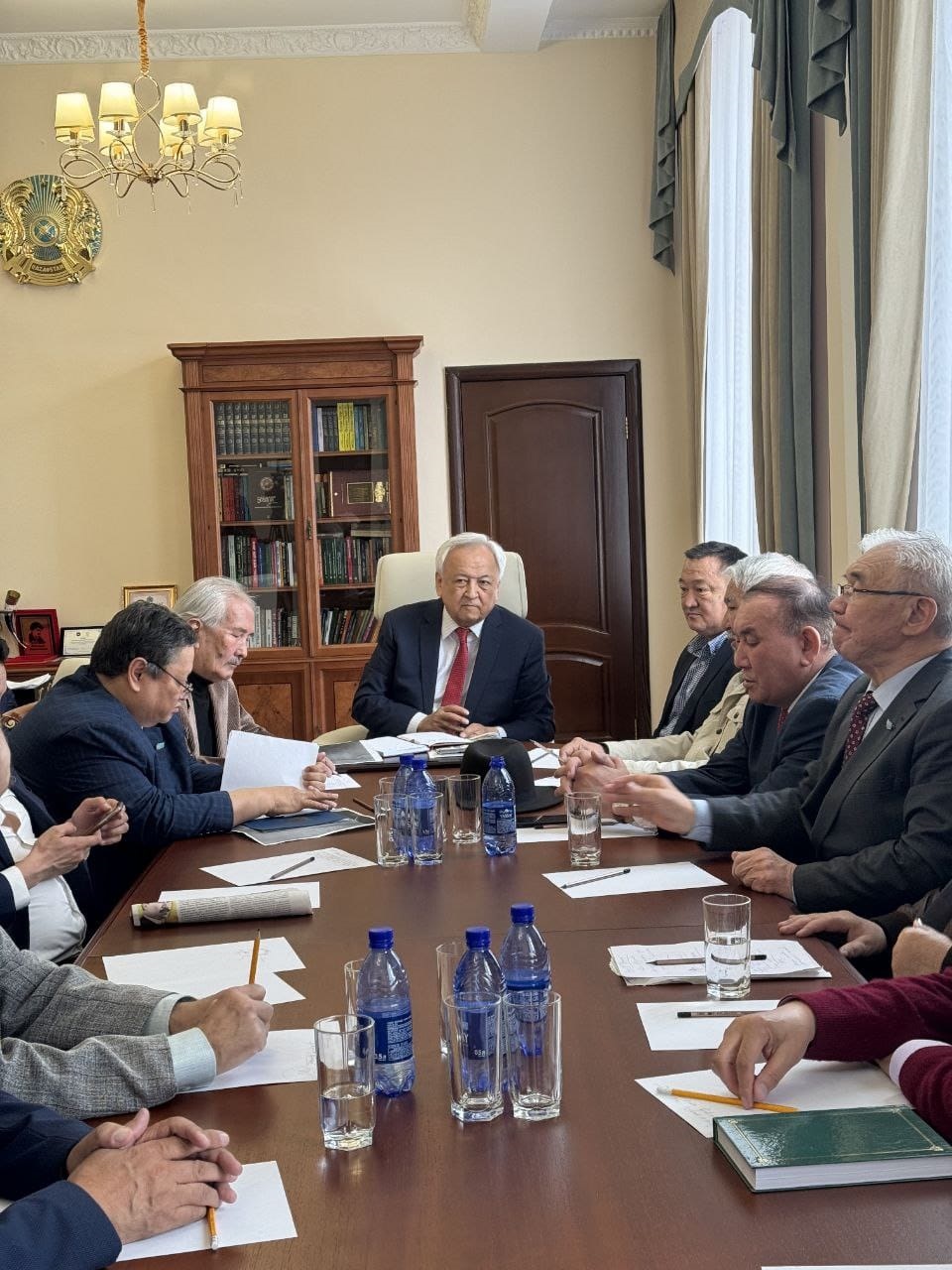 Қаламгерлерді қолдау жобасы