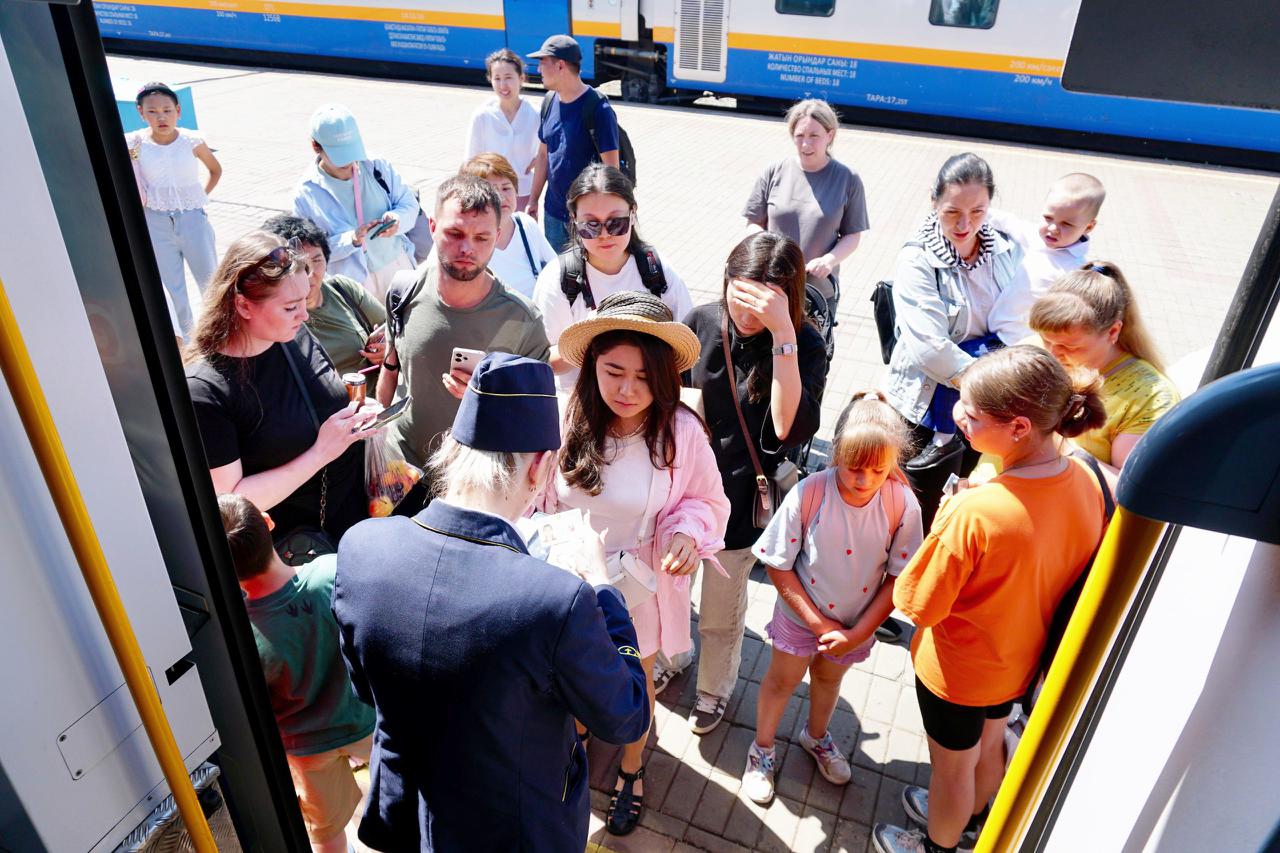 Бурабайға қатынайтын пойыздарда жолаушылар саны артты