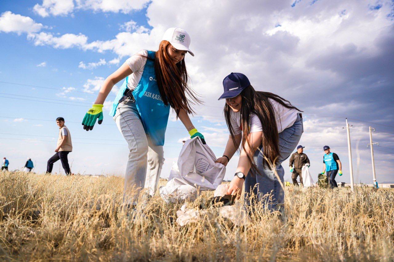 Астана-Алматы тасжолының басым бөлігі қоқыстан тазартылды
