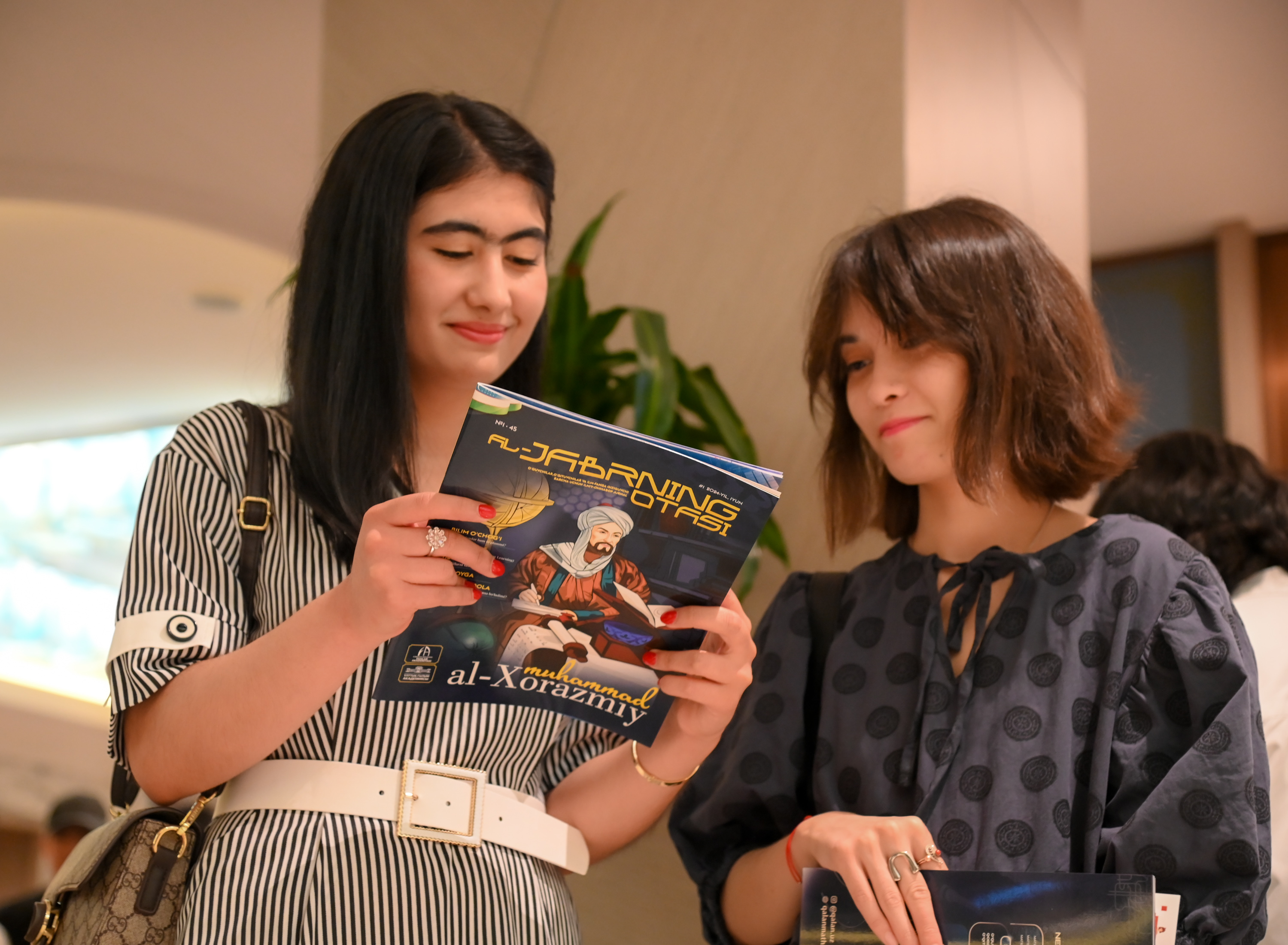 «Әл-Жәбрдің атасы» журналы өзбек тілінде жарық көрді