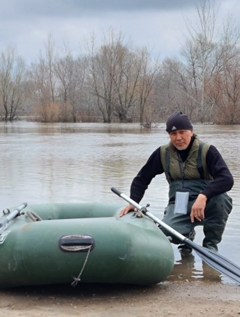 Ғылыми бақ көмекке зәру