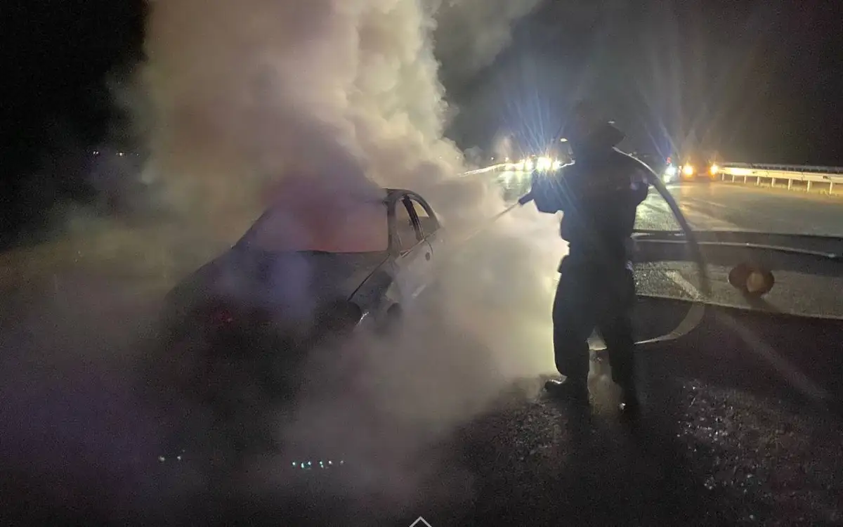 «Астана-Петропавл»: Жол бойында жеңіл көлік өртенді