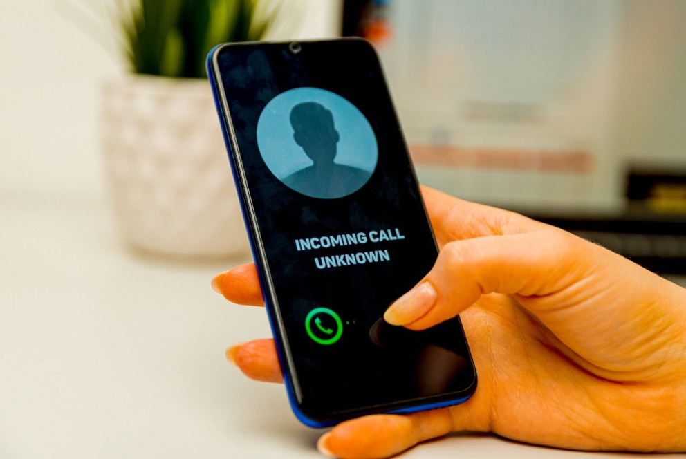 Телефон номері арқылы алаяқтықты анықтайтын бот іске қосылды