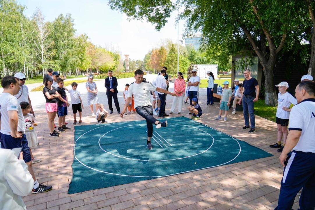 Әкелер күніндегі қуаныш