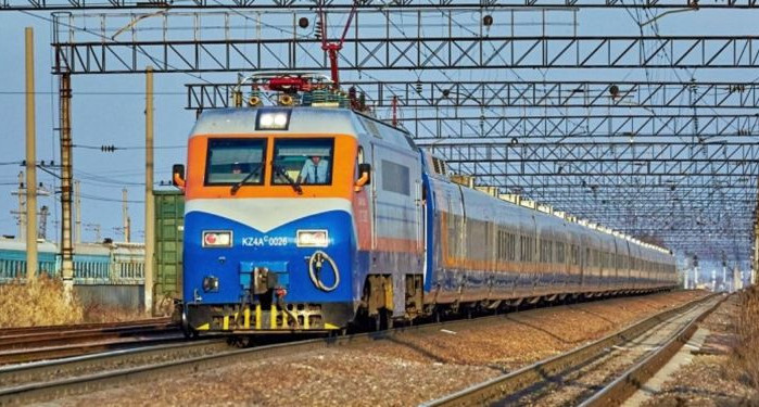 Пойыздар су тасқыны салдарынан кешігіп жатыр - Жәнібек Тайжанов