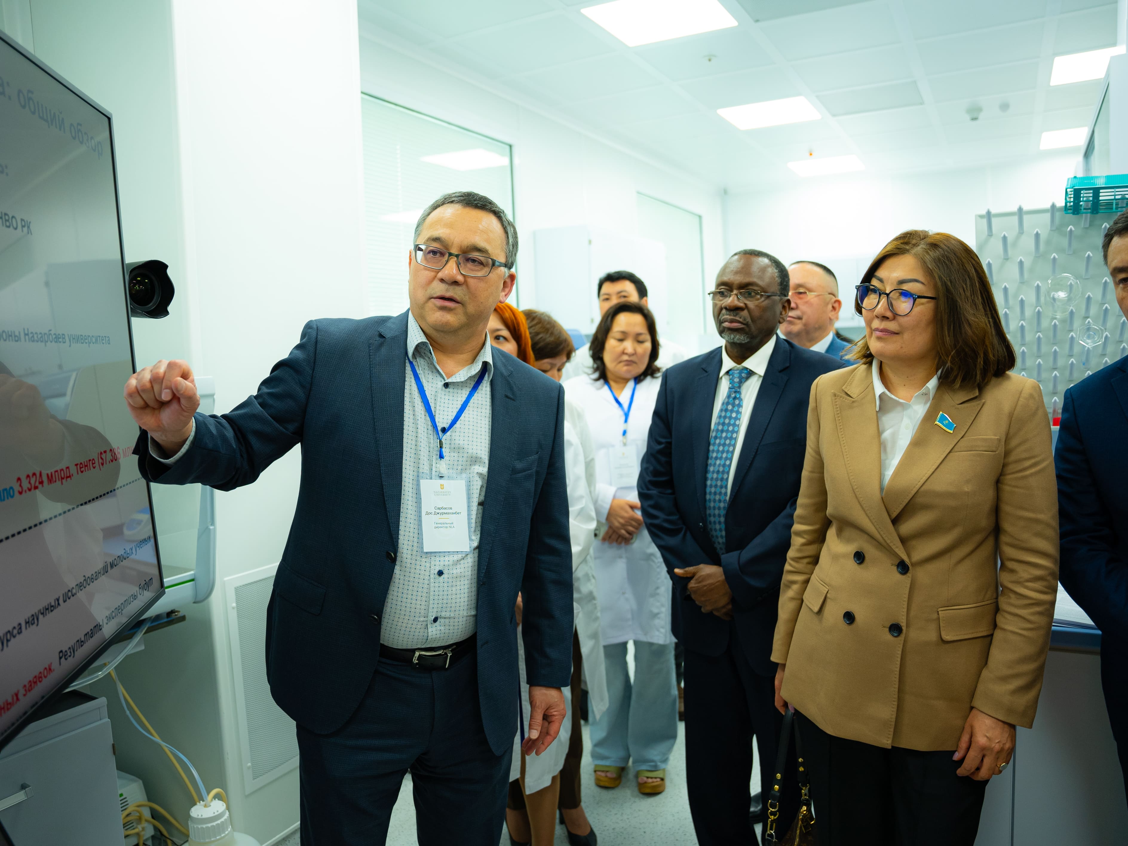 Зерттеу орталықтарымен танысты