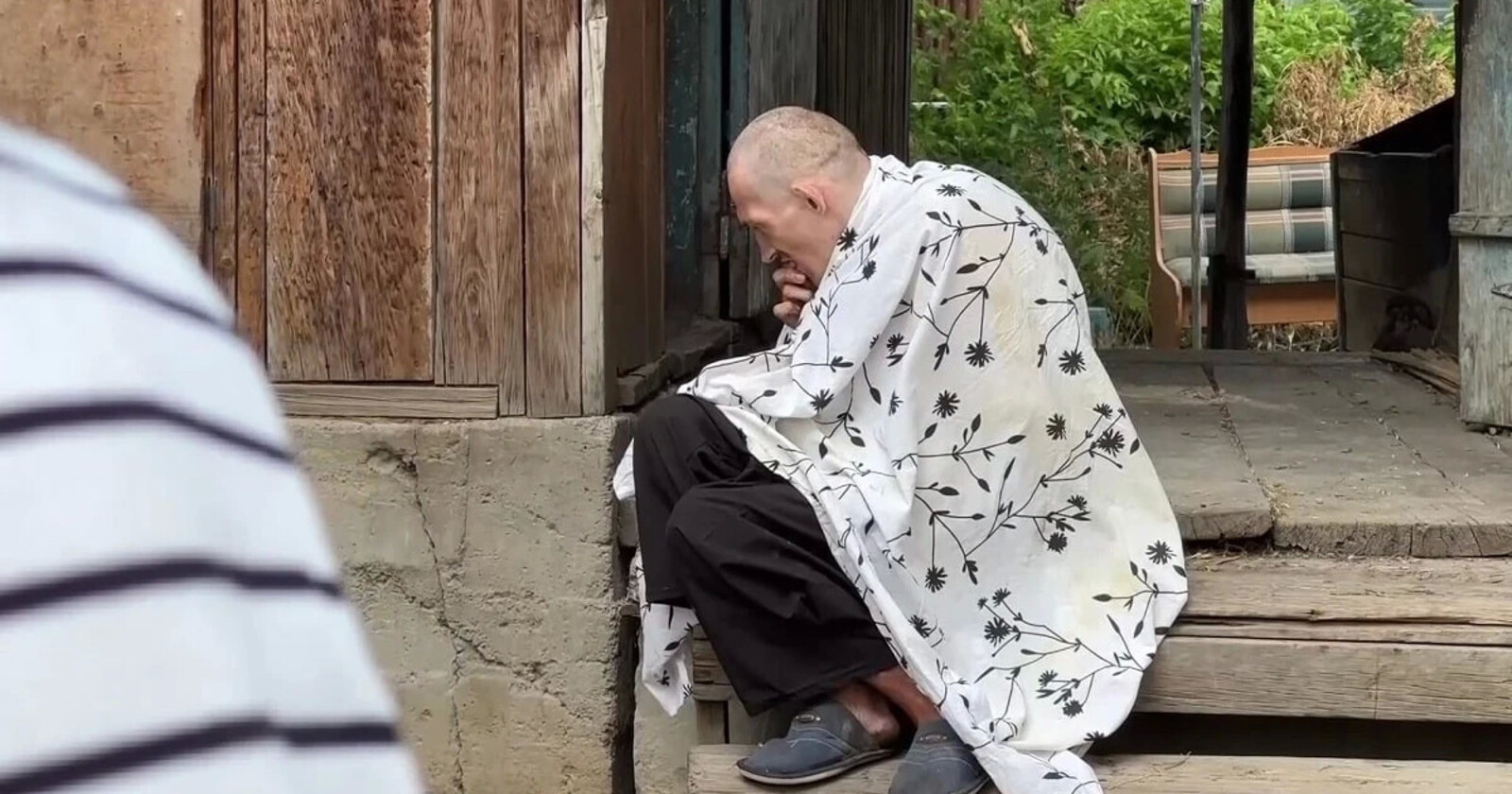 Таразда 30 жыл бойы төрт қабырғаға қамалып өскен ағайындылар табылды