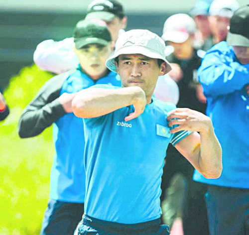 Ұлттық құрама жаттығуды жалғастырады