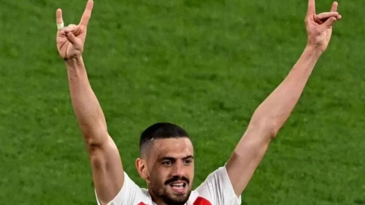 «Қасқыр» символы үшін Түркия футболшысы тергеуге алынды