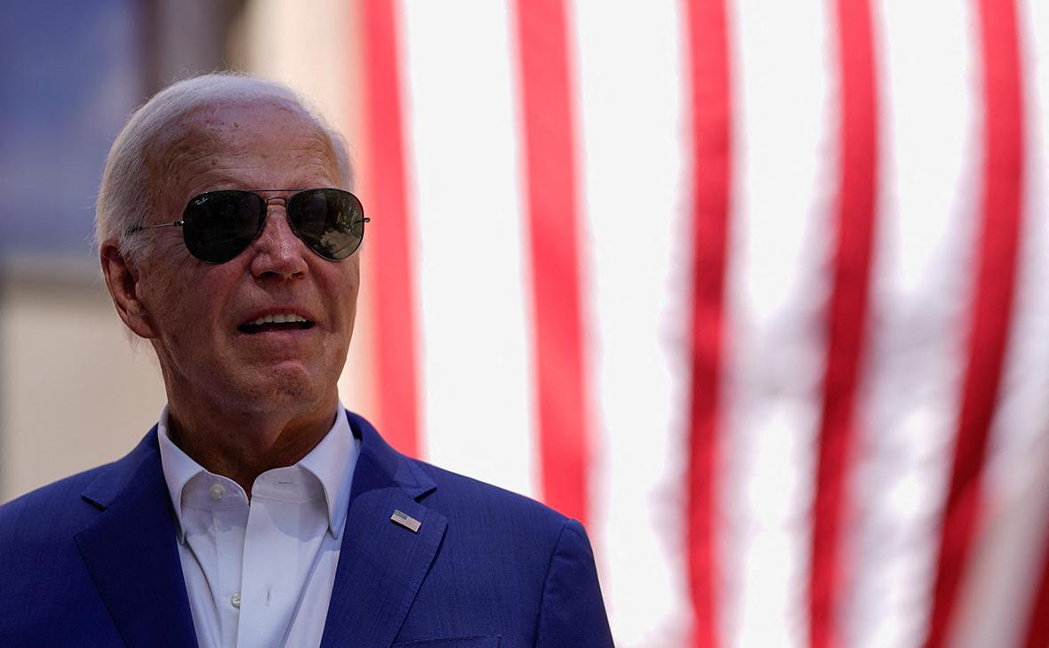 Джо Байденнің Паркинсон дертіне шалдыққаны рас па? Ақ үйдің жауабы