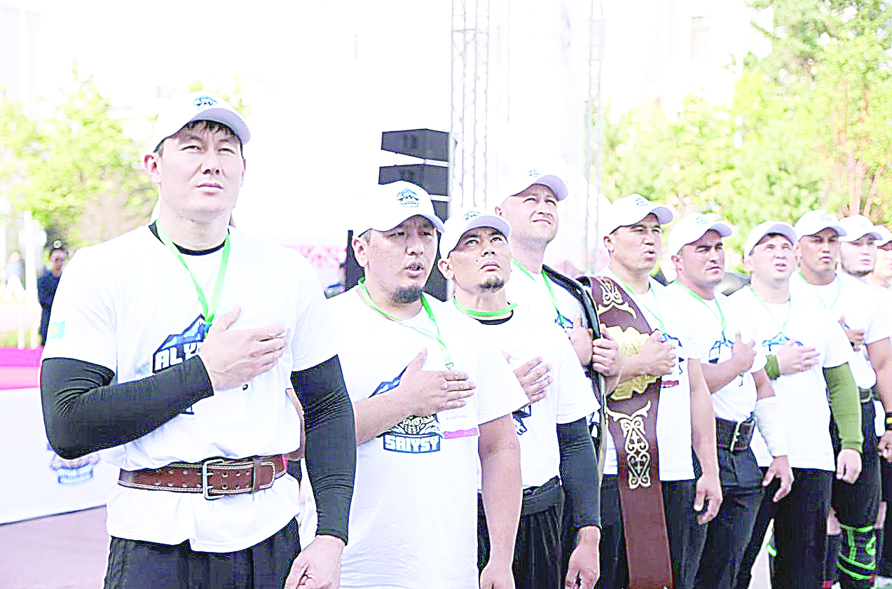 Толағайлар күш сынасты