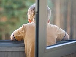 Қарағандыда 14 бала терезеден құлап кеткен