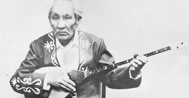 15 жасында қазақ ұлт аспаптар оркестріне қабылданған күйші