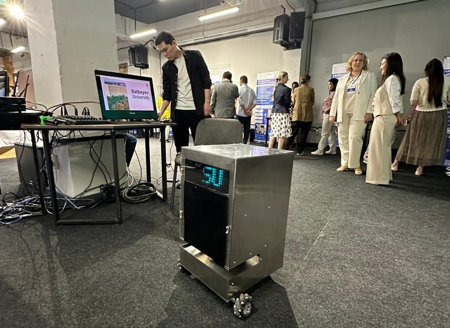 Робот-көмекші