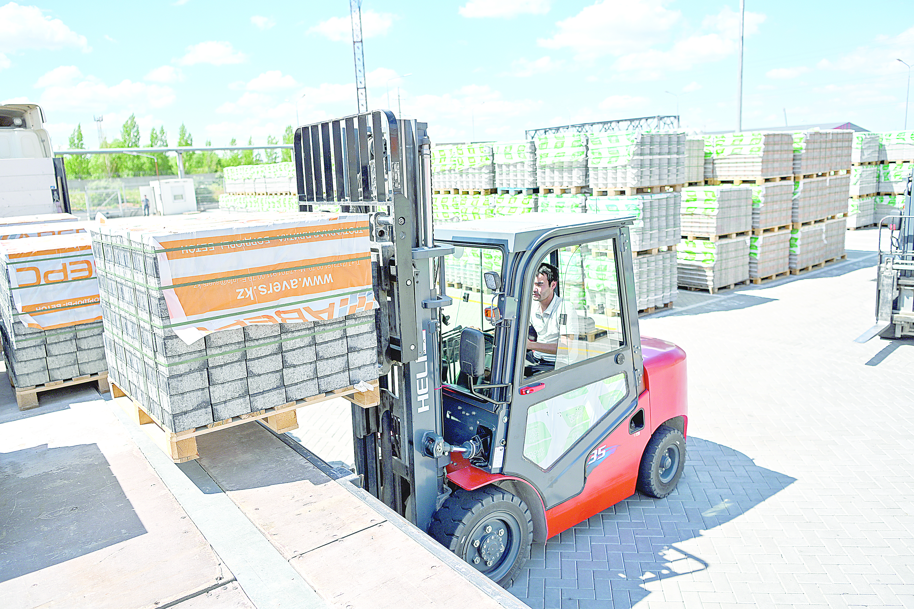 Жаяу жолға қолайлы төсемтас